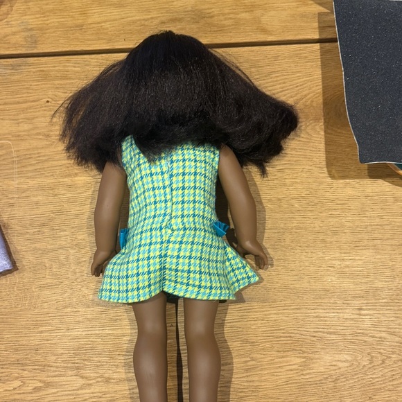 American Girl Doll - Melanie with Green Dress and Blue Shoes - Picture 3 of 5